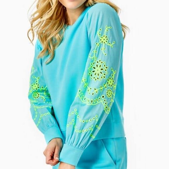Lilly Pulitzer Alla Terry Sweatshirt Top Eyelet Embroidered Oversized XS 266822 - Picture 8 of 15